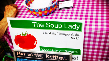 Un favorita del mercado, La señal de la señora de la sopa lo dice todo