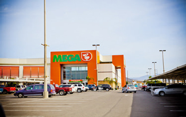 Mega-last-supermarket